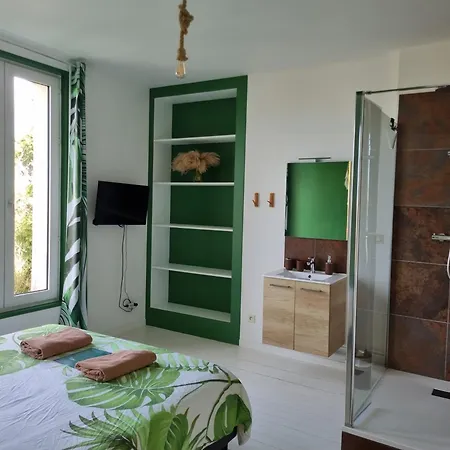 La Casa Des Frangins Frühstückspension *